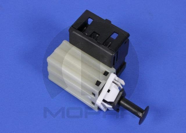 Interruptor de Luz de Freno Mopar para Jeep Grand Cherokee y Dodge Durango 2011-2013